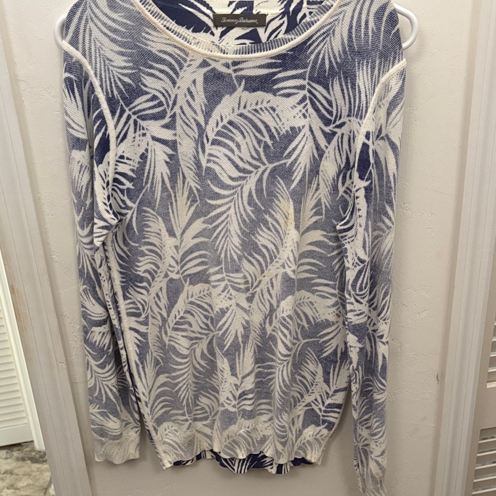 Tommy Bahama Navy and Cream Leaf Pattern Sweater